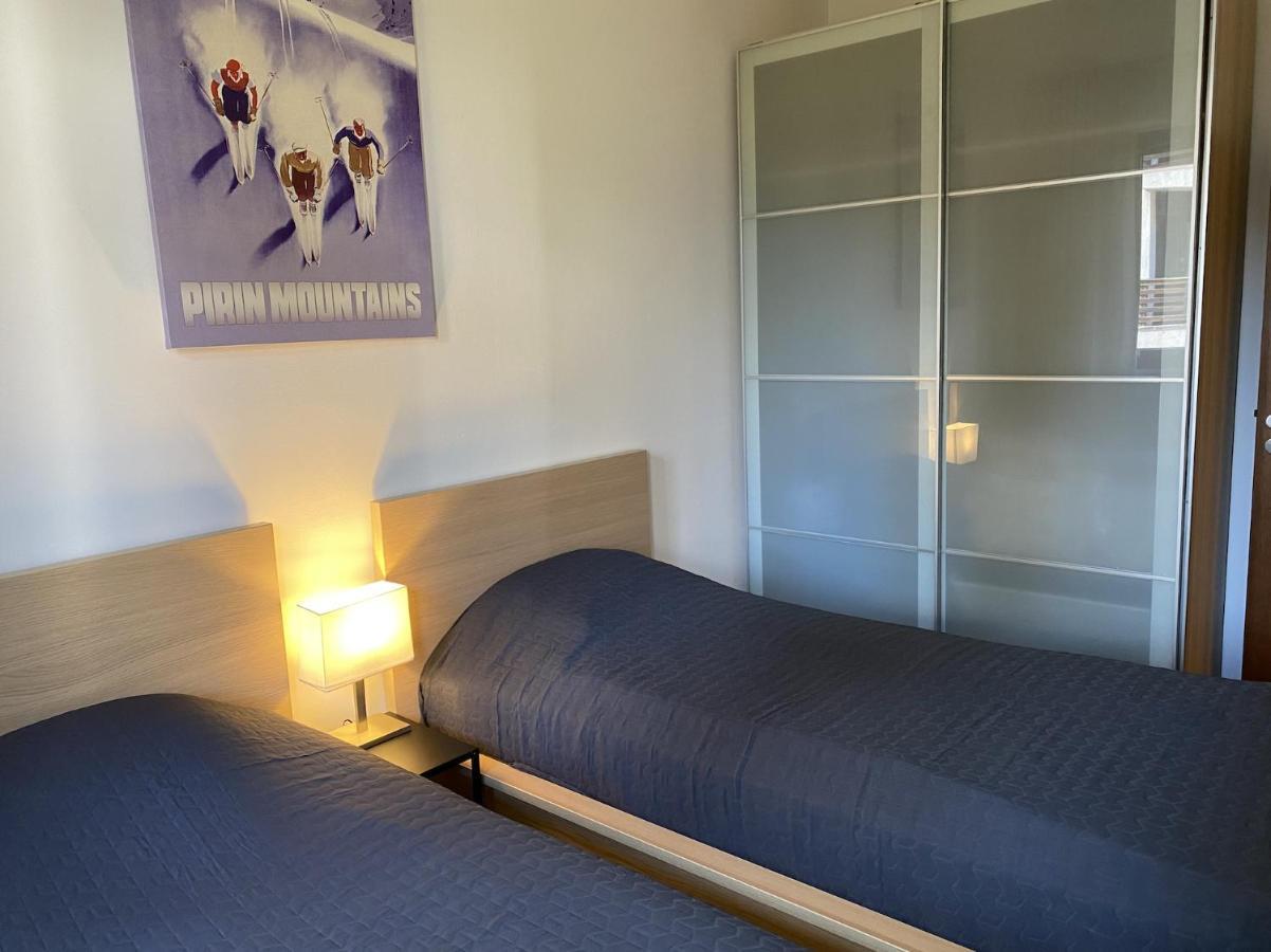 2 Bedroom Apartment Next To Gondola Ski Lift Банско Экстерьер фото